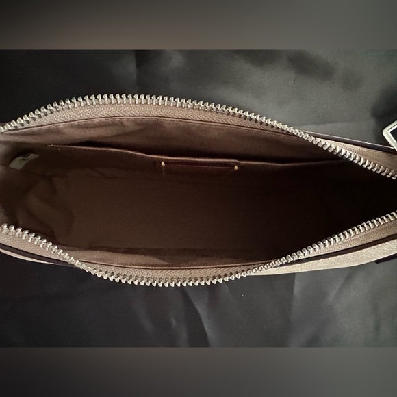 Coach Teri Shoulder Bag In Signature Canvas - Picture 6 of 11